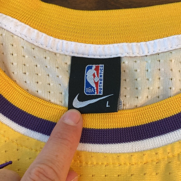 Kobe Bryant Lakers Basketball Jersey - Picture 3 of 7